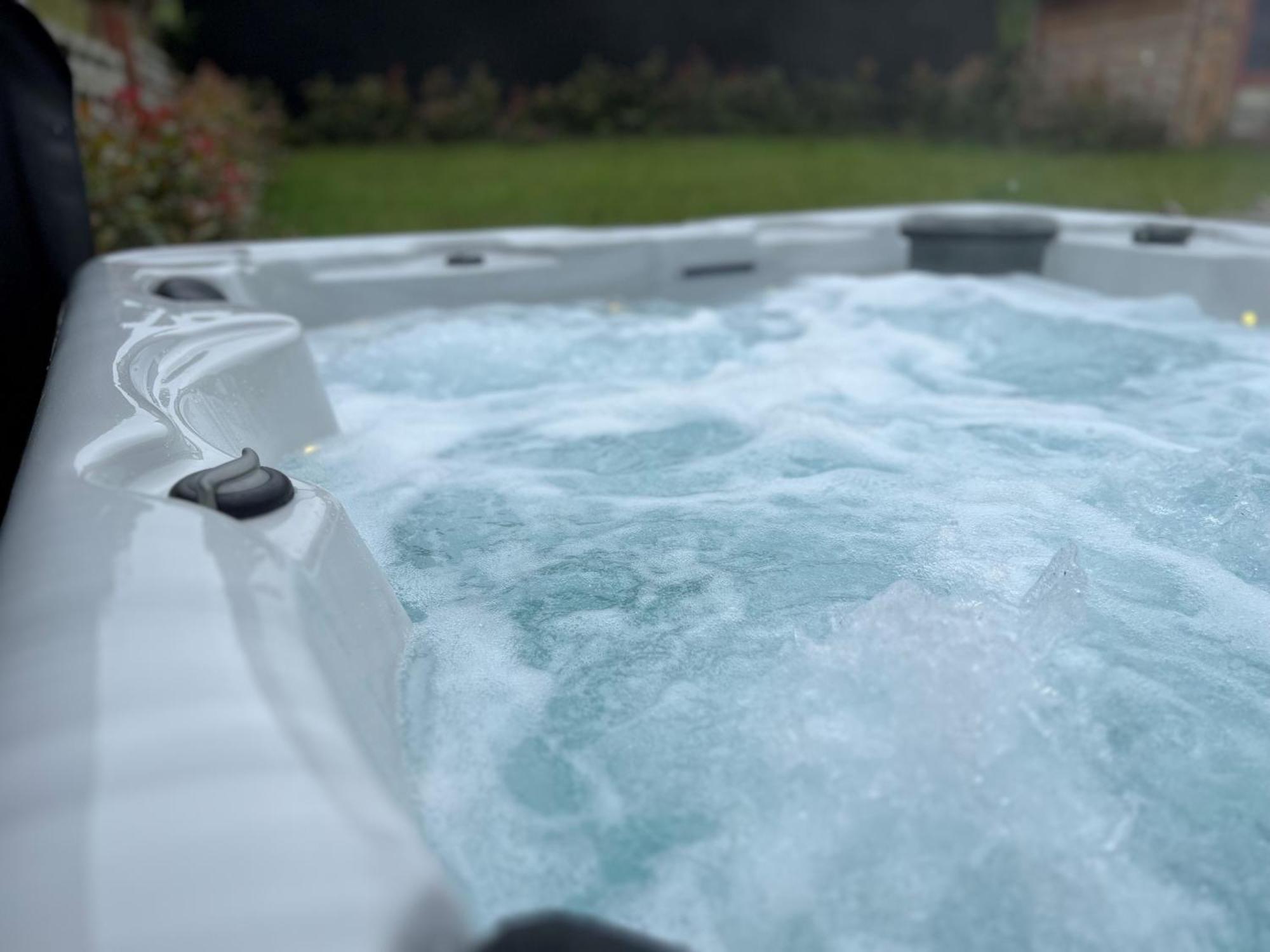 Gite Rubis - Jacuzzi - Pairi Daiza - 6 Pers Brugelette Exterior foto
